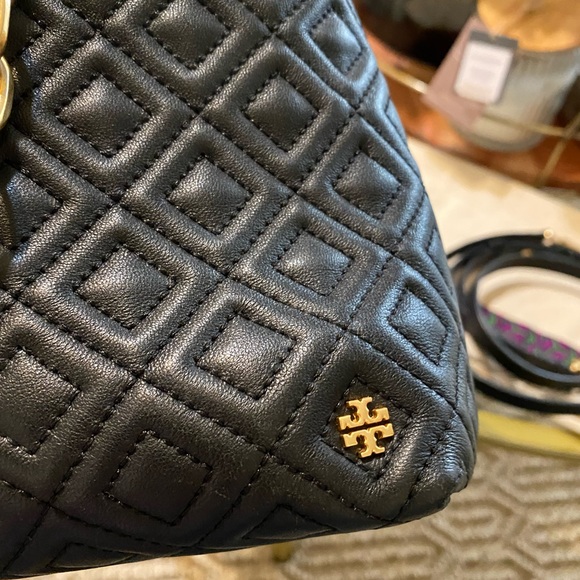 Tory Burch Fleming Triple Compartment Quilted Leather Tote - Picture 7 of 14
